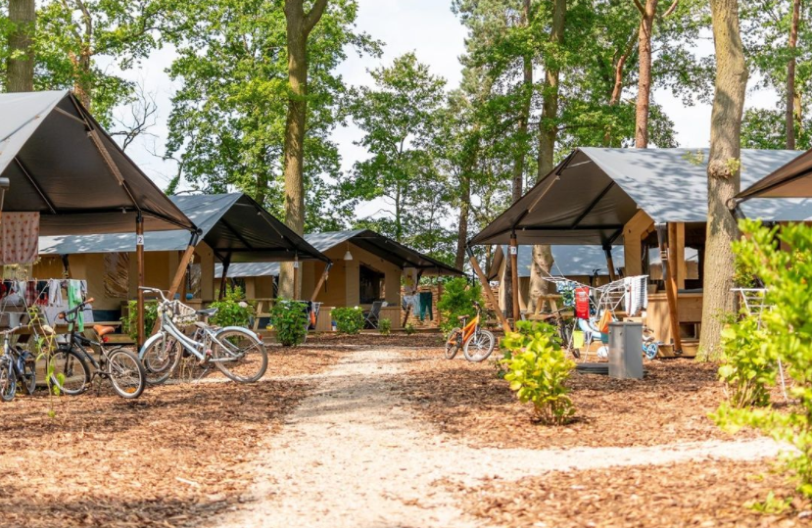 Straatje 69037b1d38303